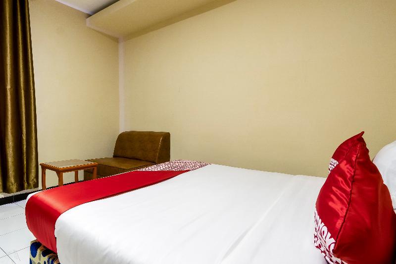 Urbanview Hotel Syariah Residence Medan By Reddoorz Exterior foto